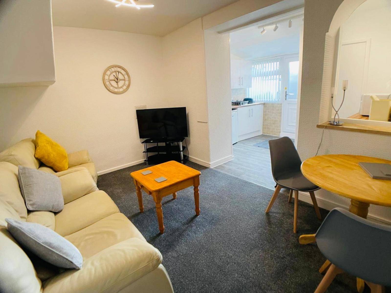 Bedford Holiday Apartments ペイントン エクステリア 写真